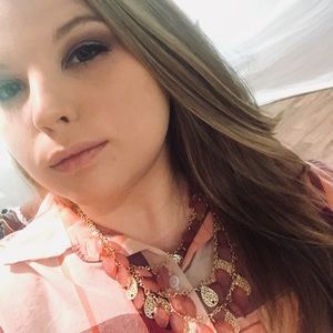 Meet your Posher, Kaitlyn